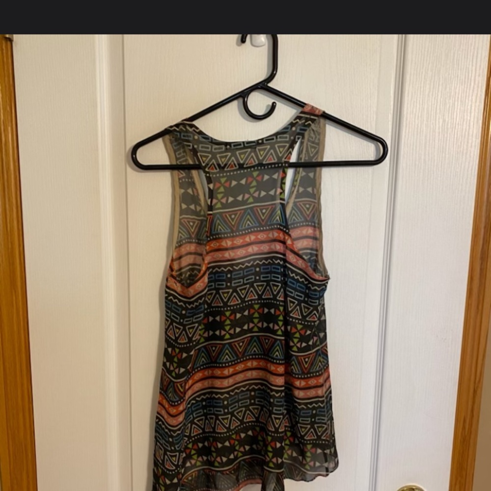 Aztec Pattern Tank Top Small . - Picture 3 of 6